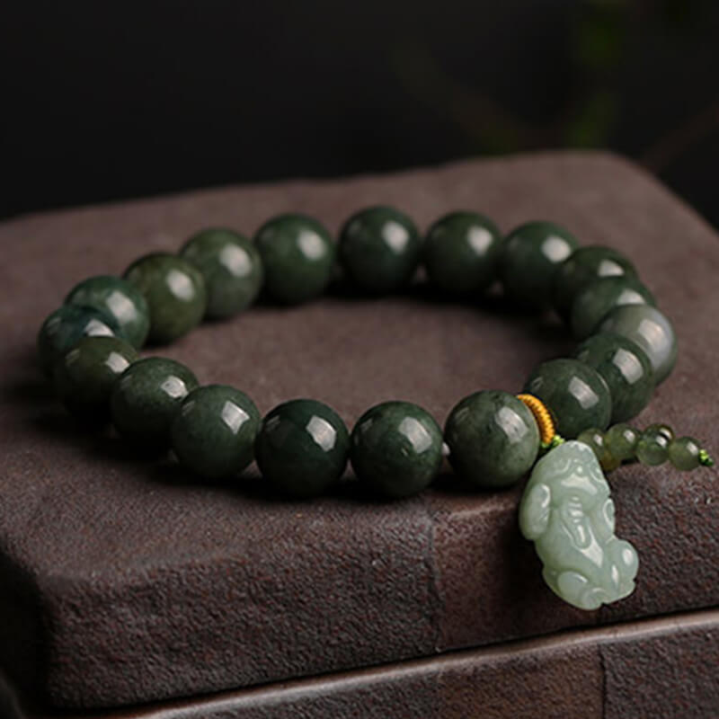 Green jade bracelet, pixiu bracelet - Invite Wealth & Calming Energies