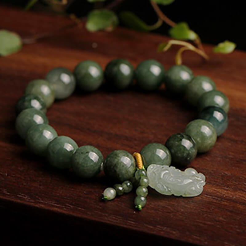 Green jade bracelet, pixiu bracelet - Invite Wealth & Calming Energies